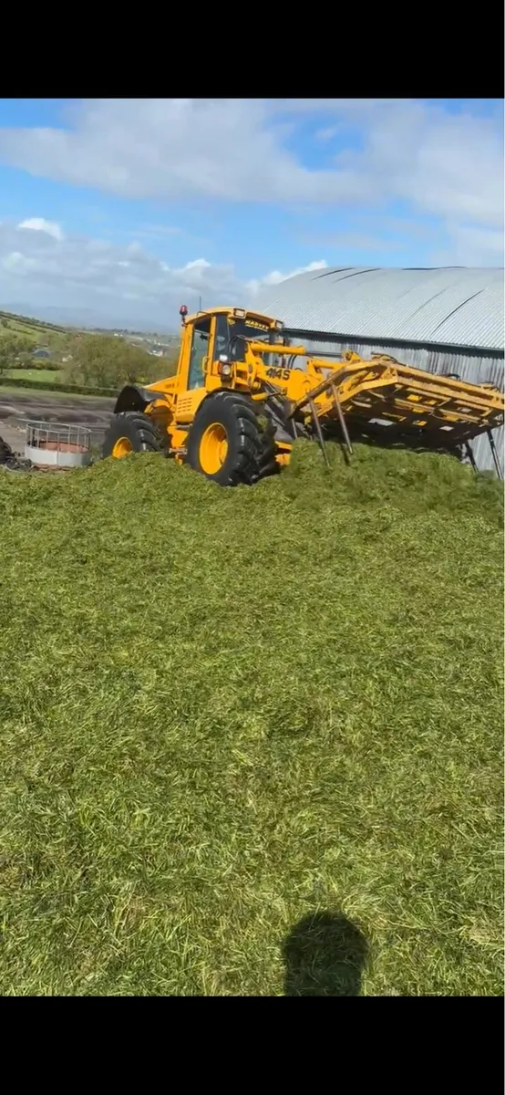JCB 414 - Image 1