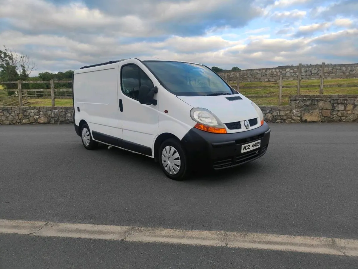 Renault trafic campervan 2004 - Image 2