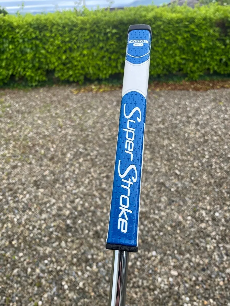 Odyssey AI-ONE 2-BALL 33" As New - Image 3