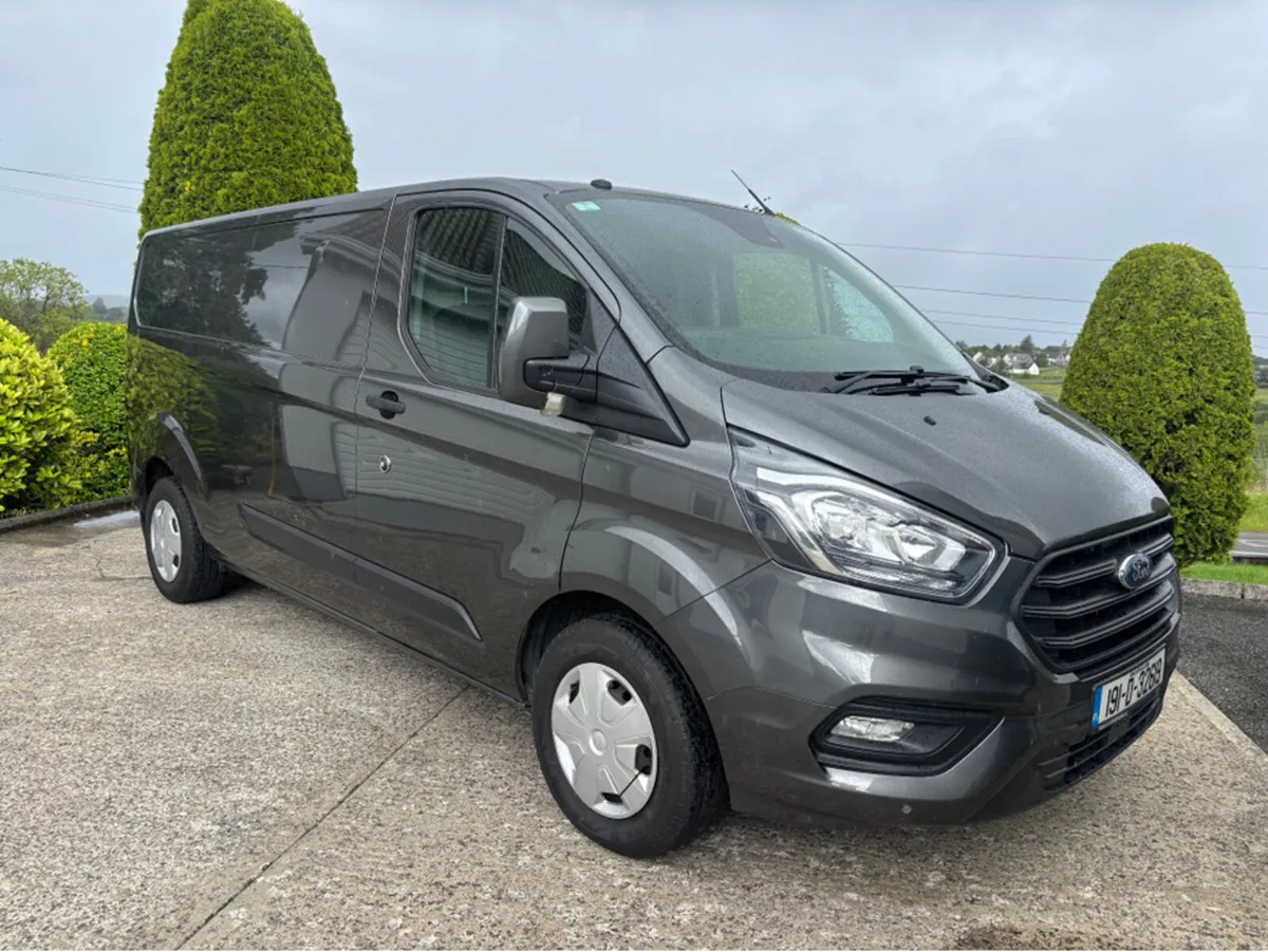 Ford Transit Custom 300 LWB TREND 2 2.0 130 - Image 1