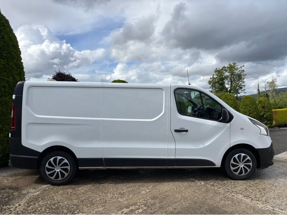 Renault Trafic LL30  DCI 120 BUSINESS - Image 3