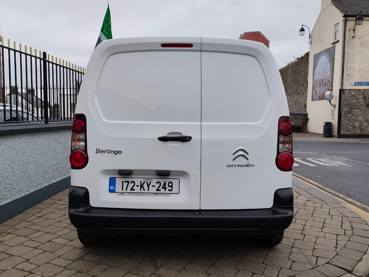 Citroen Berlingo €35 p/w LX BLUE HDI 75 625KG S SW - Image 3