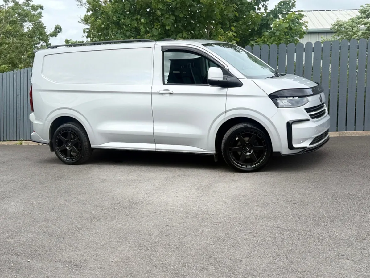 Volkswagen Transporter T28 COMMERCIAL TDI P/V PLUS - Image 4