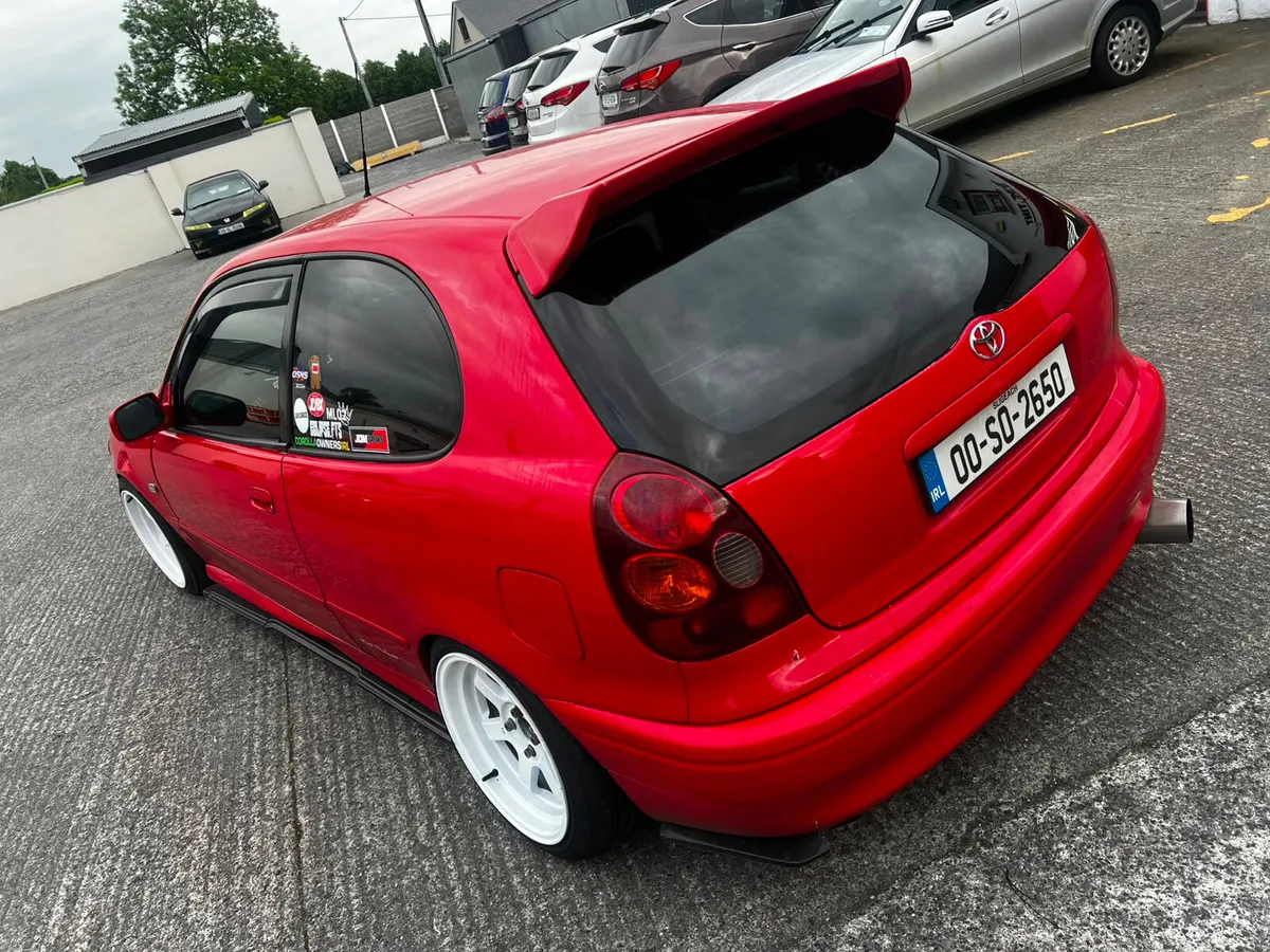 Window tinting and dechrome service - Image 2