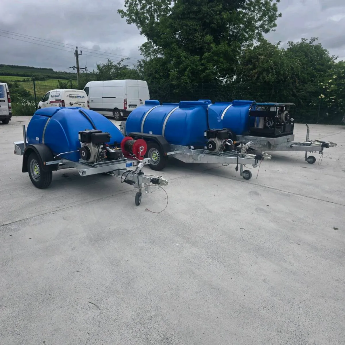 1100L & 2000L Bowser Power Washers - Image 1
