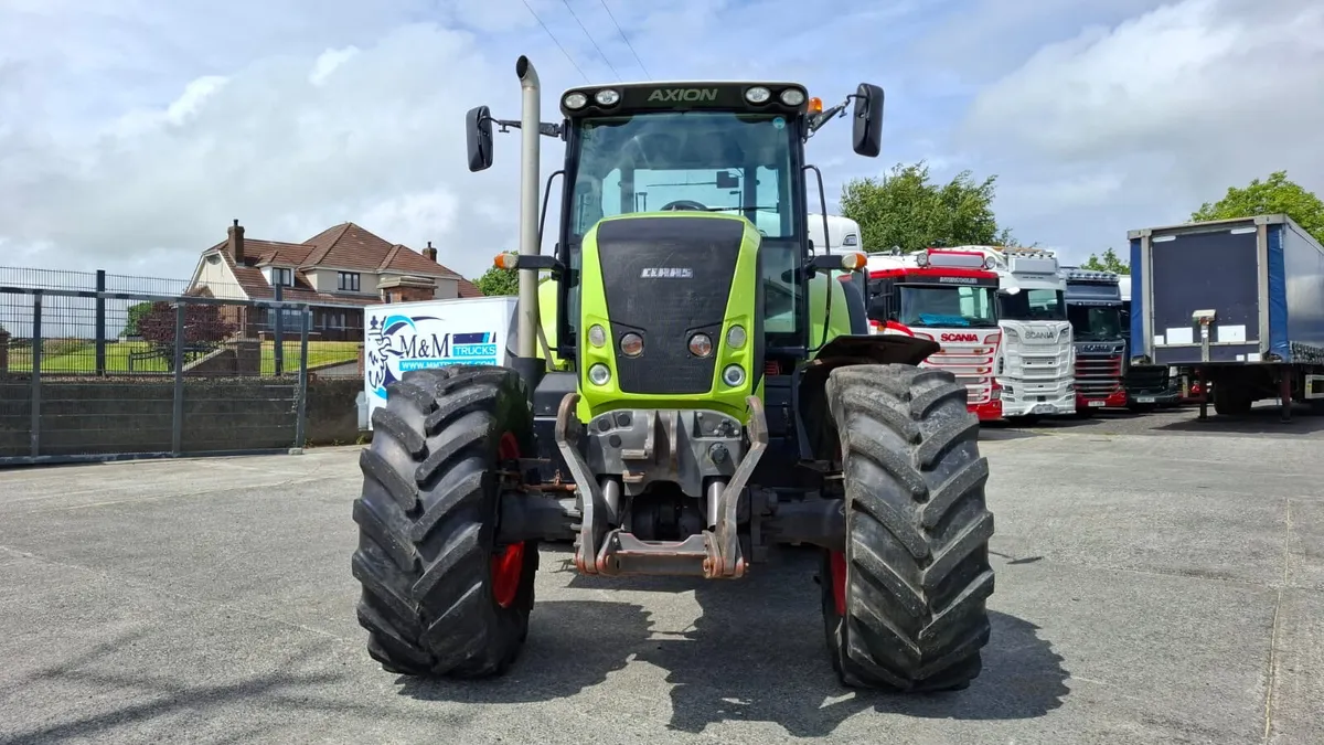 2009 Claas 840 Axion front linkage - Image 4
