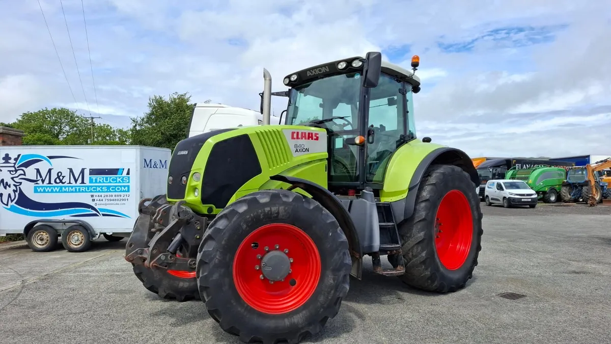 2009 Claas 840 Axion front linkage - Image 3