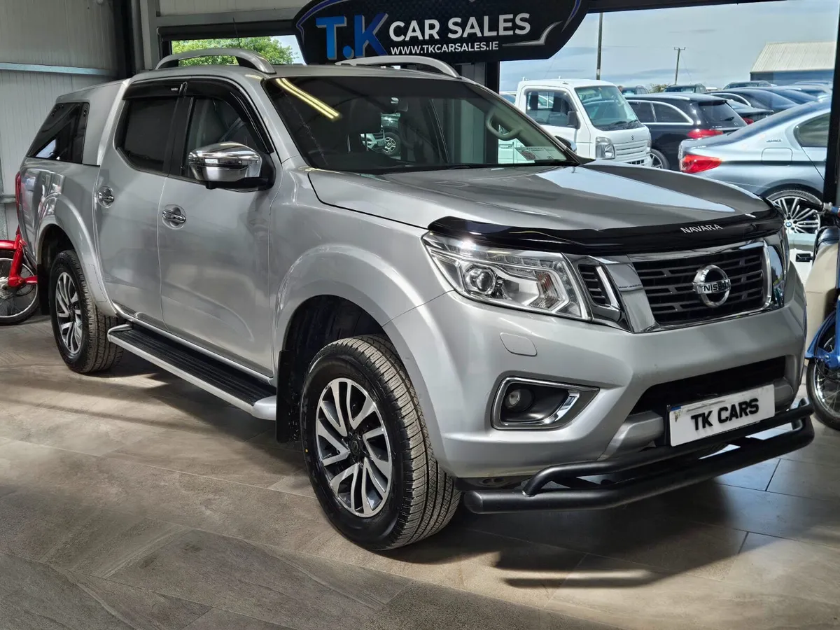 17 NISSAN NAVARA CREW CAB COMMERCIAL - Image 1