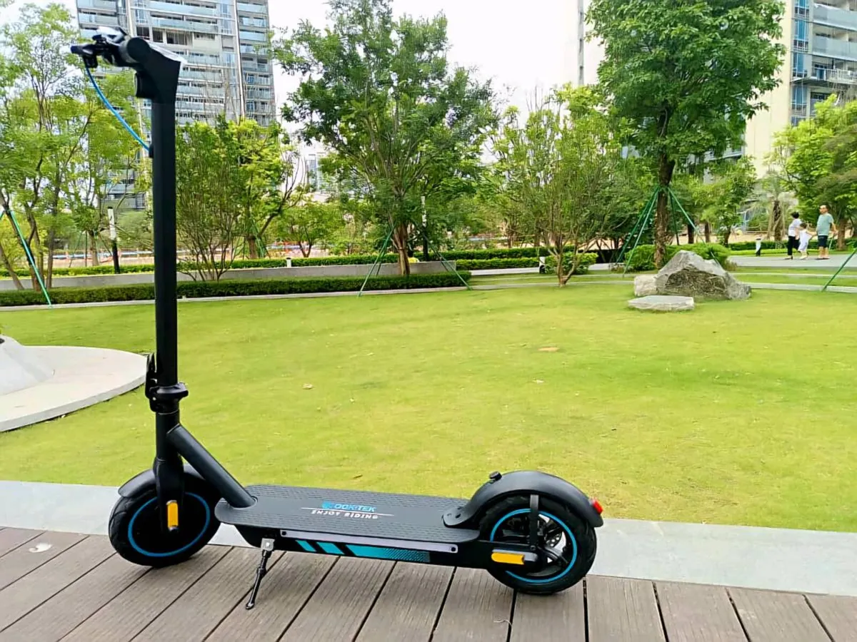 Electric scooter - Image 3