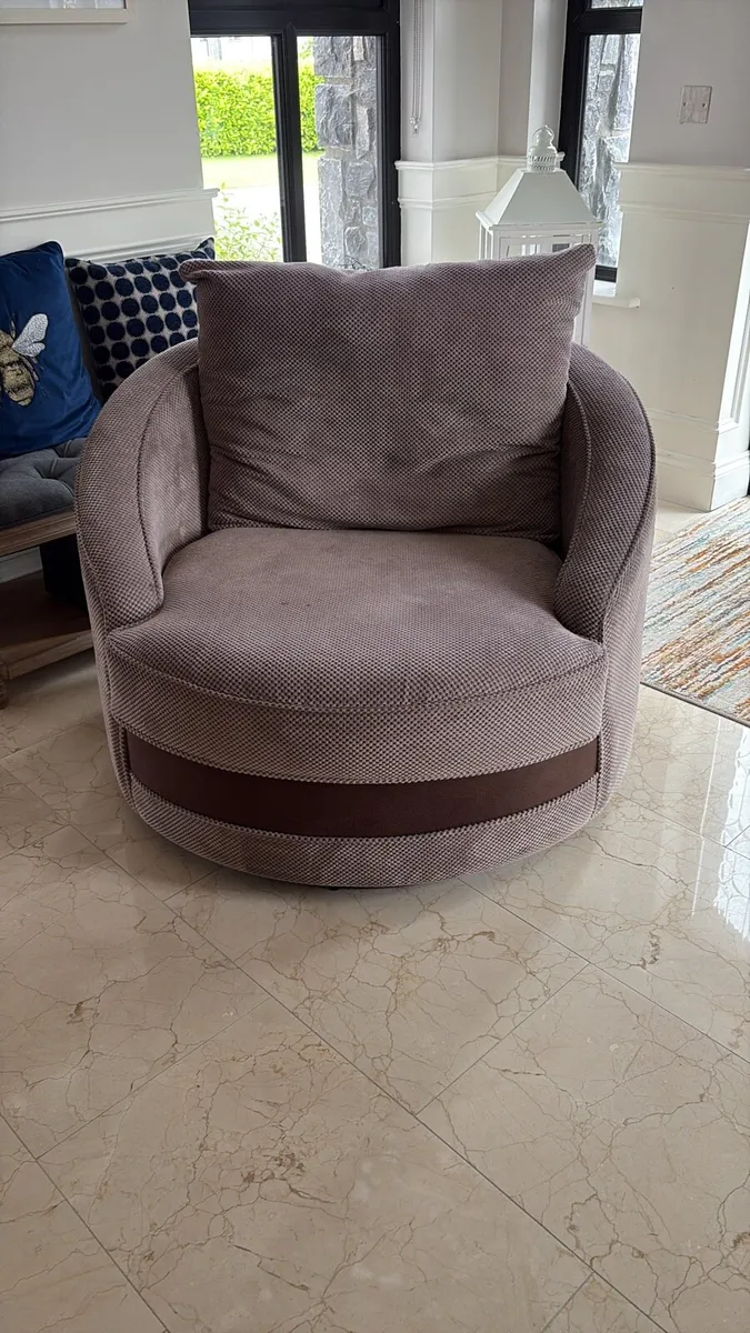 Swivel Chair
