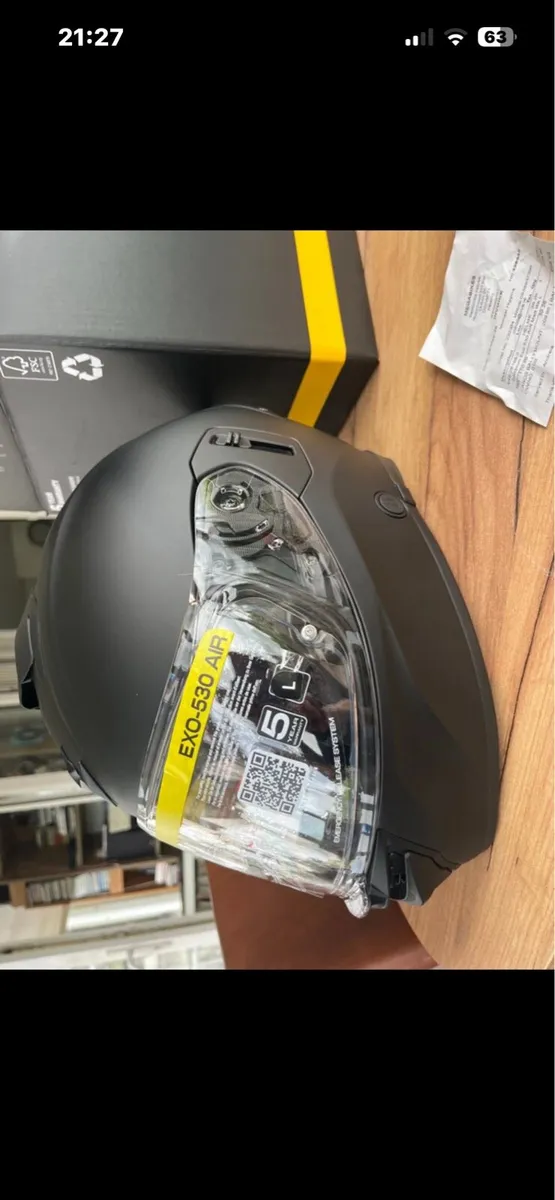 Bike helmet - Image 1