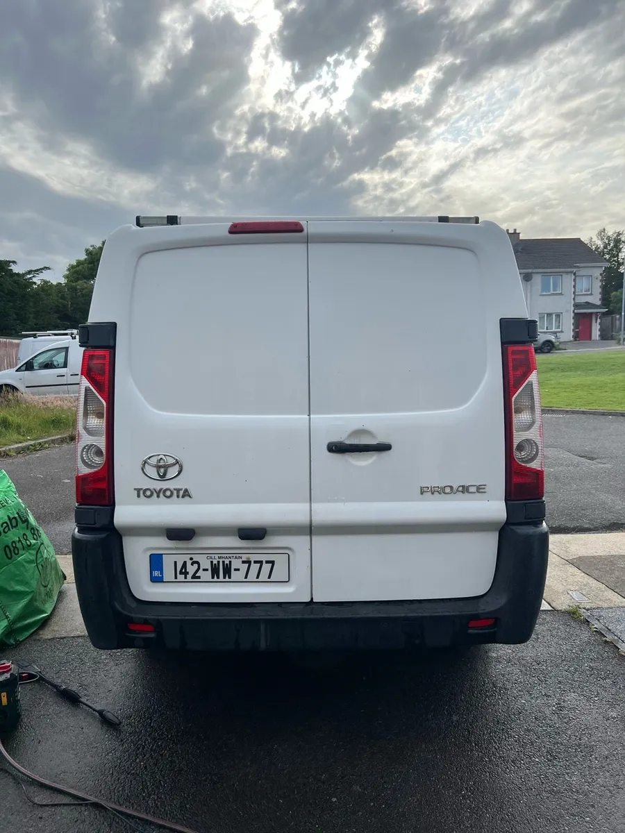 Van - Image 2
