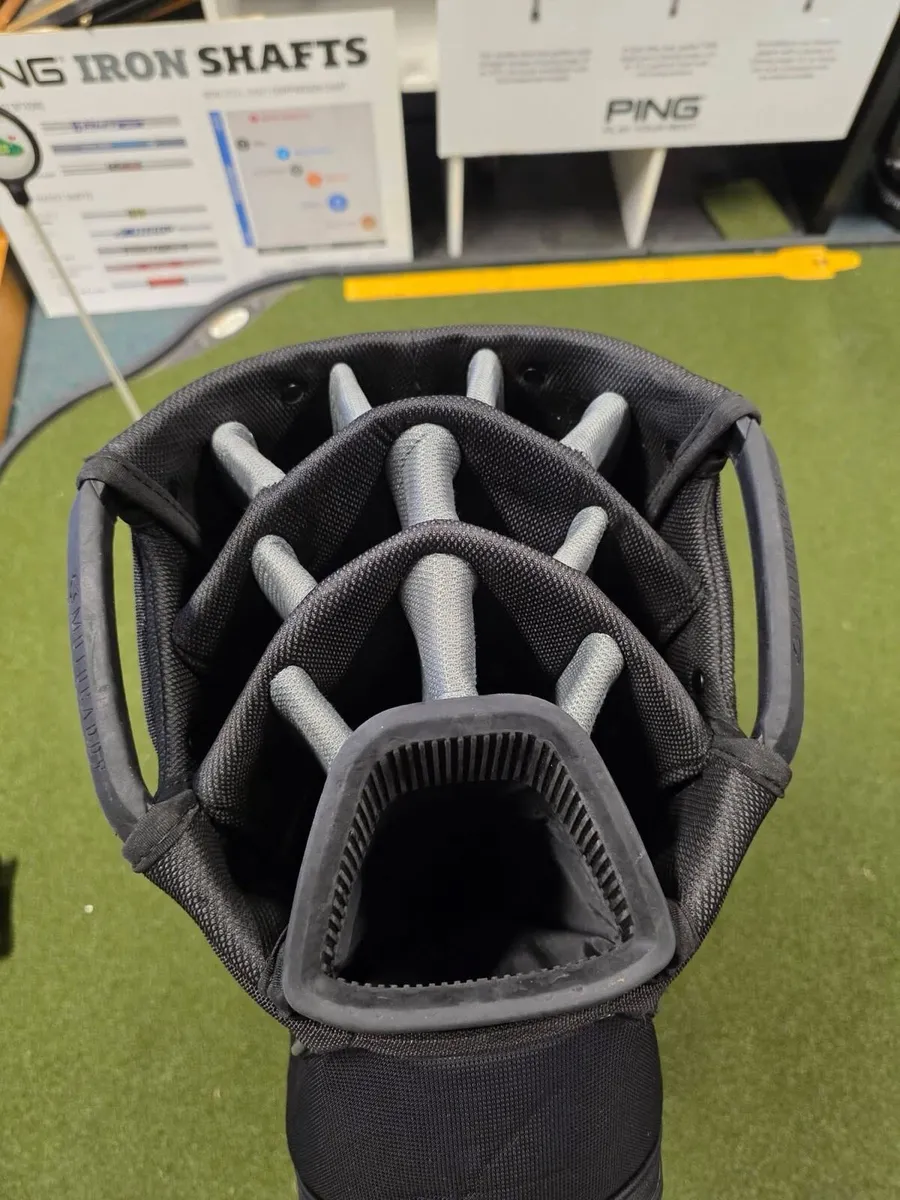 Motocaddy Pro Series Cart Bag - Image 4