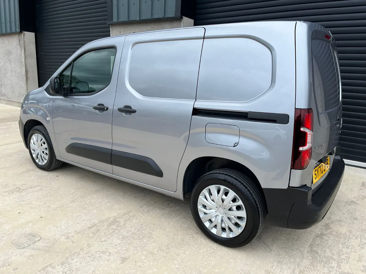 Citroen Berlingo 2022 - Image 3