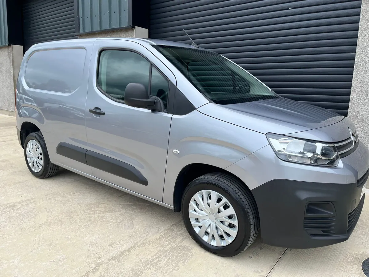 Citroen Berlingo 2022 - Image 2