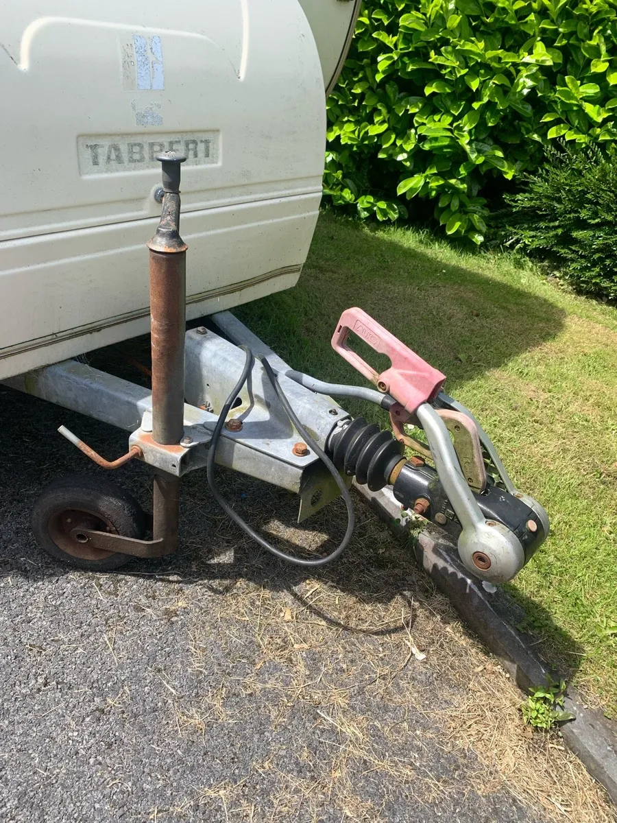 Caravan for Renovation or parts - Image 2
