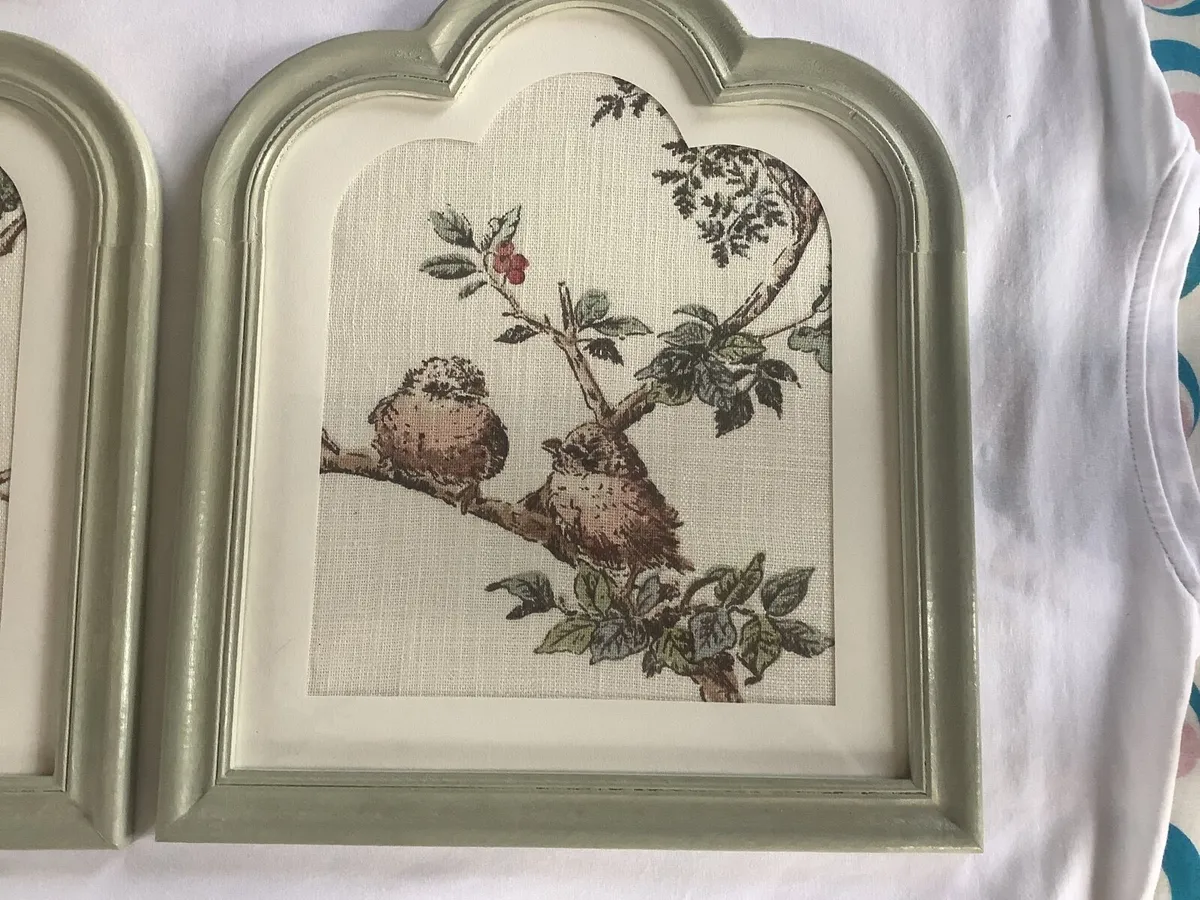 Beautiful Pair of Framed Bird Pictures - Image 3