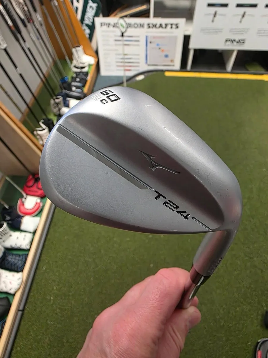 As New Mizuno T24 - Image 1