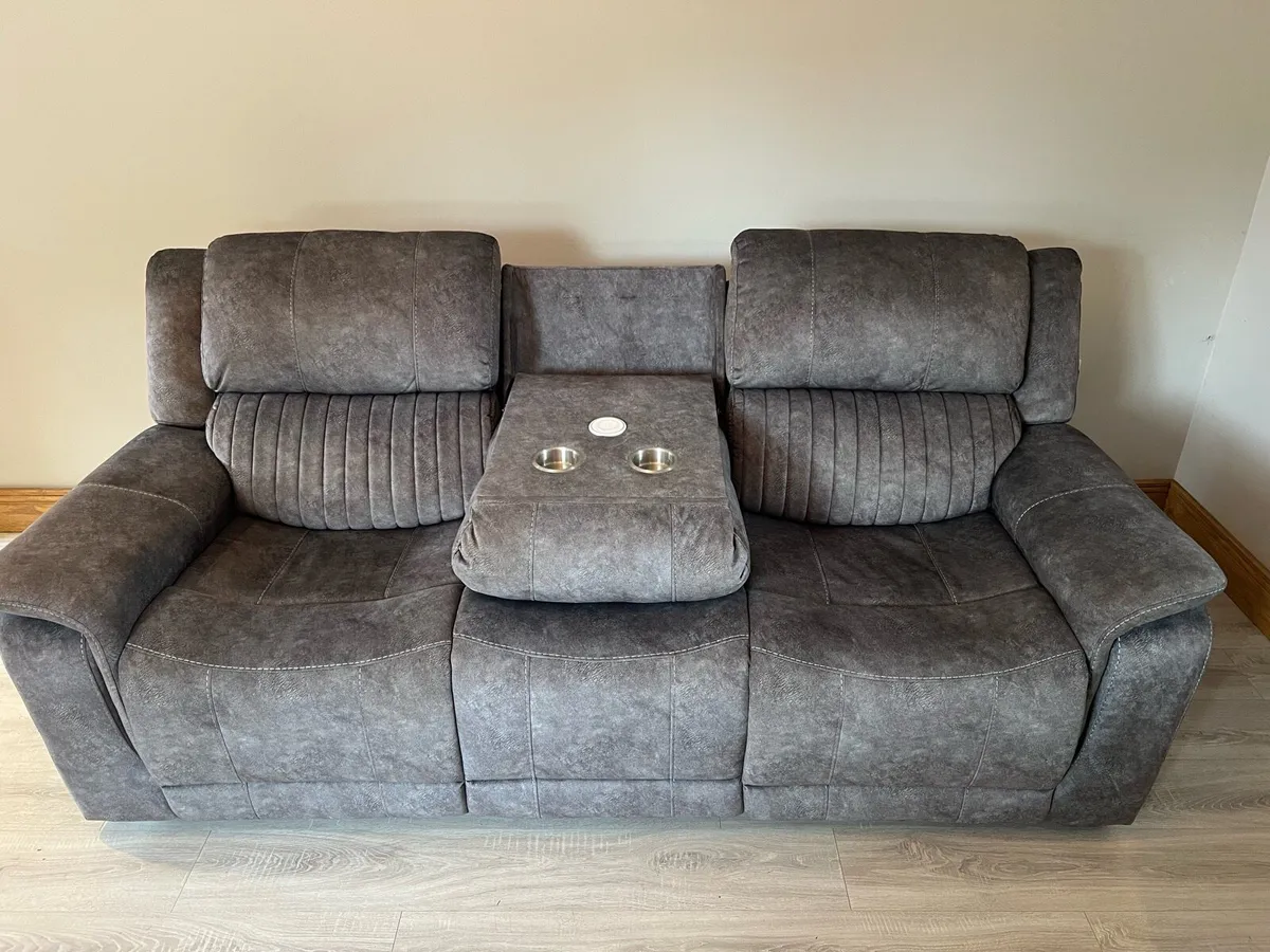 Couch - Image 2