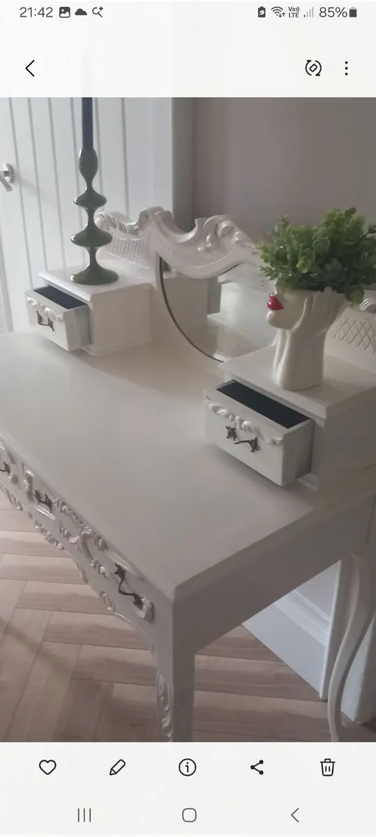 Antique French style table - Image 3