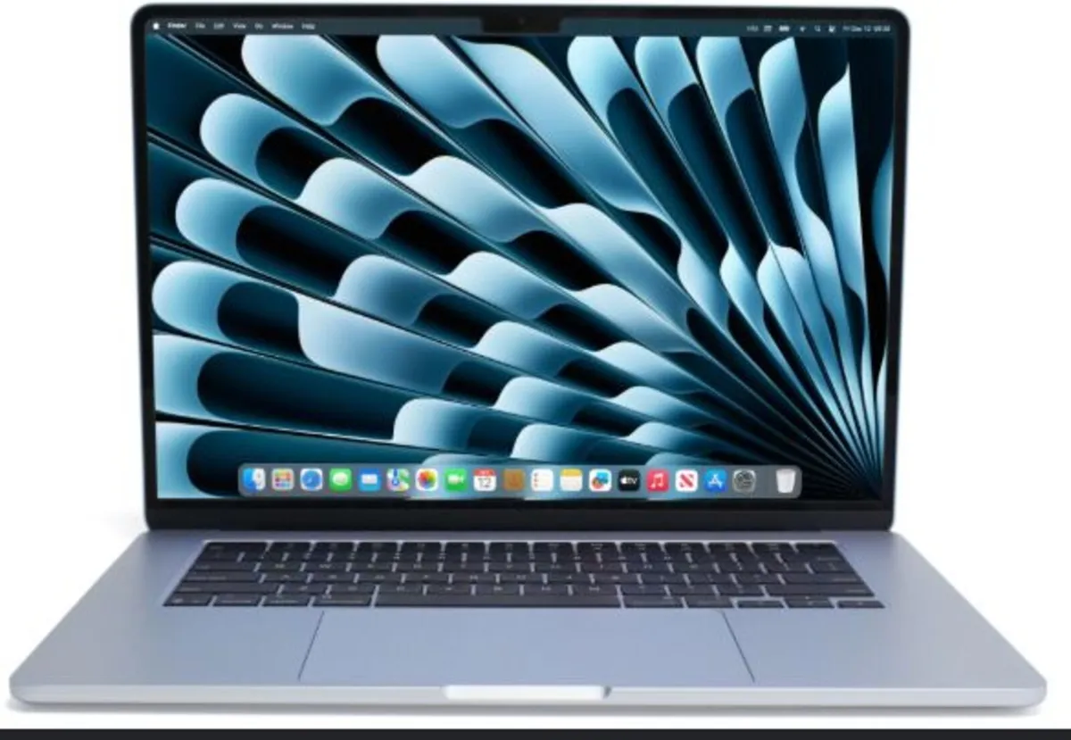 As new Apple mcbook M4, 16 GB ram, - Image 2
