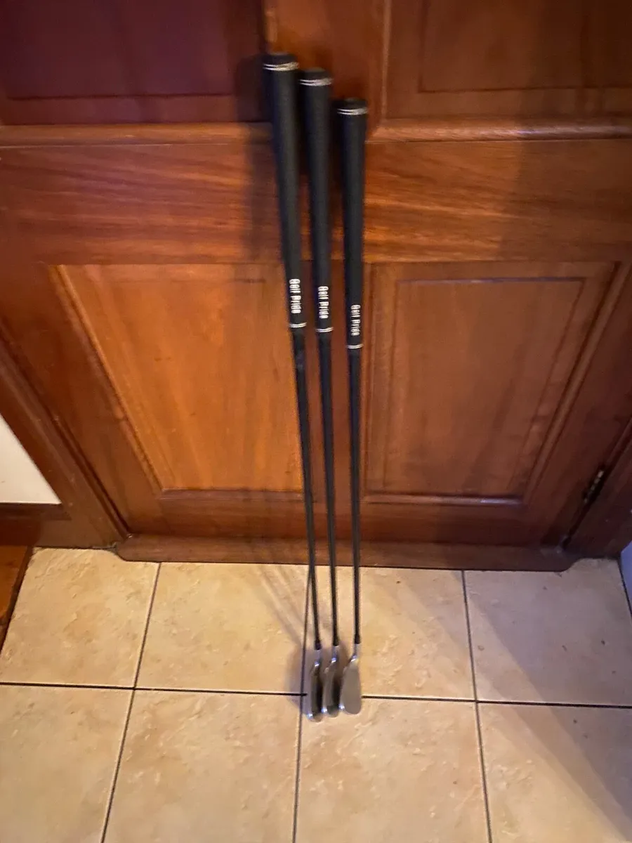 Ping Senior Flex 6 7 and 9 Iron Graphite irons - Image 1