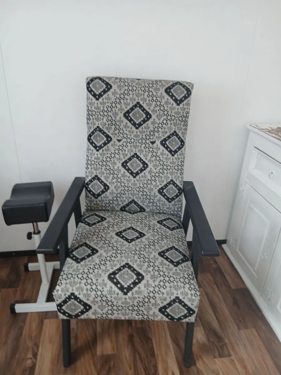 Armchairs - Image 2