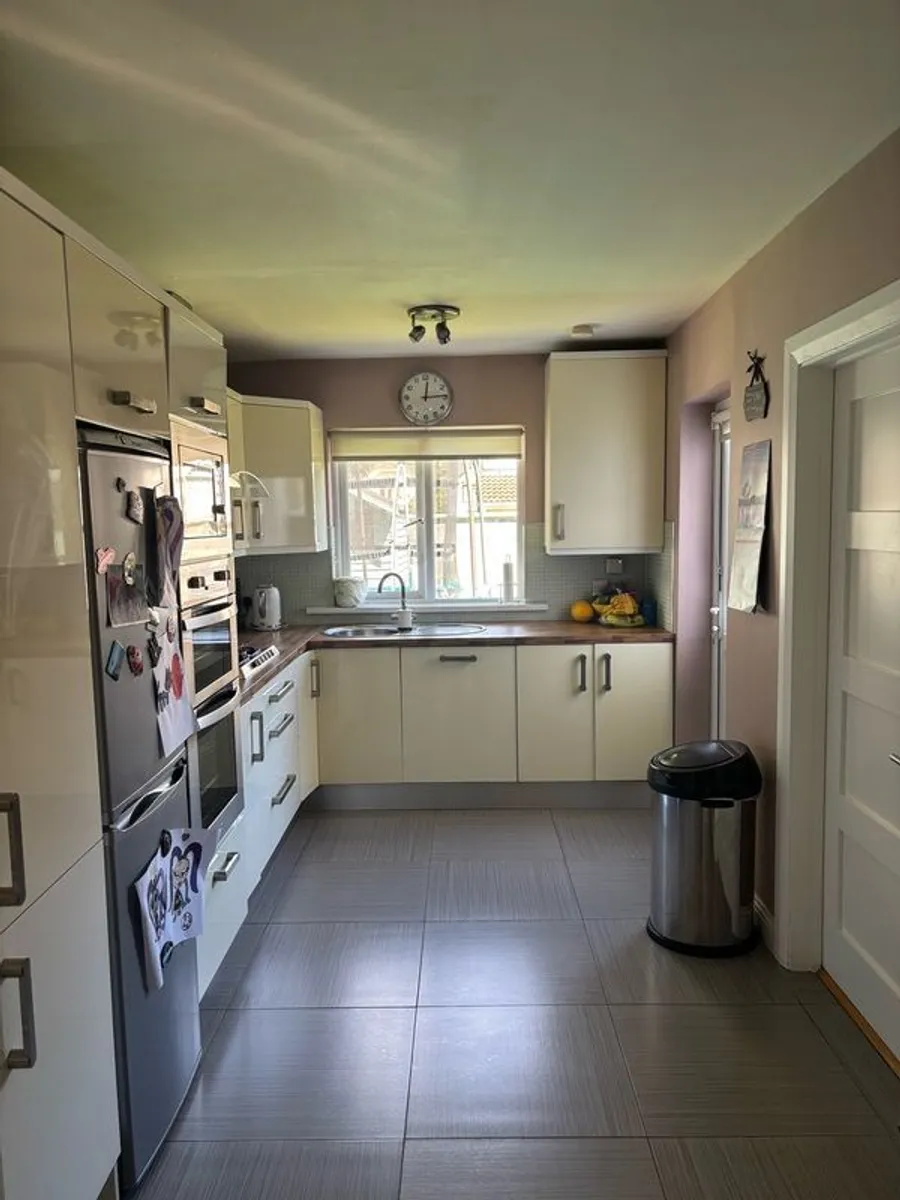 Kitchen - Image 2
