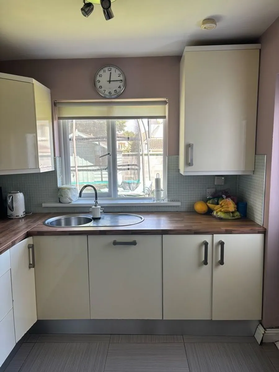 Kitchen - Image 3