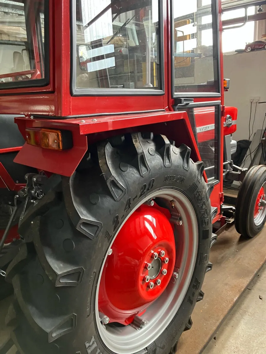 Tractor - Image 3