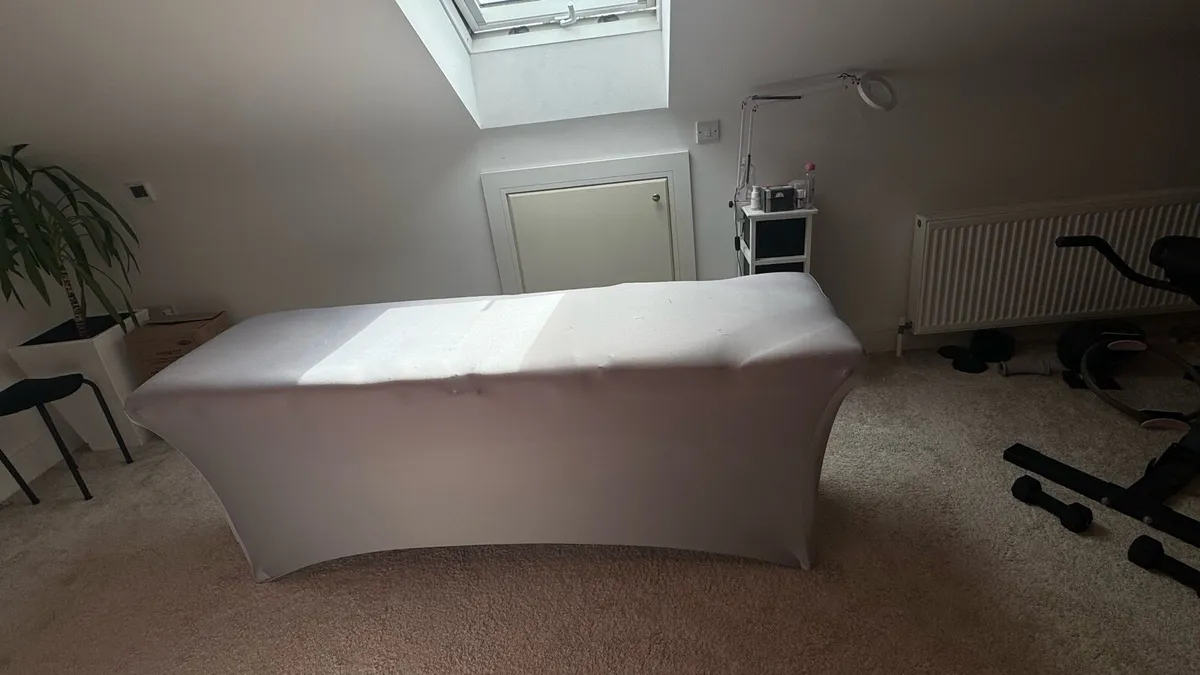 Massage table - Image 4