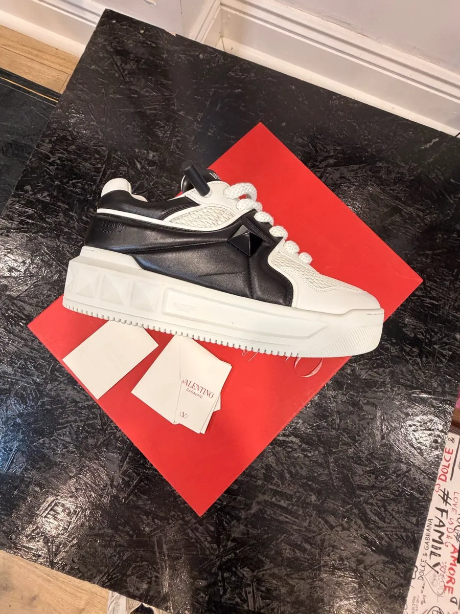 Valentino runners brand new size 7 - Image 1