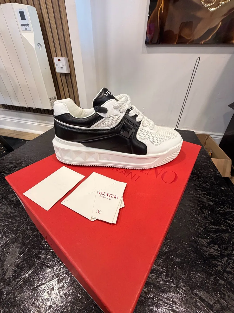 Valentino runners brand new size 7 - Image 4