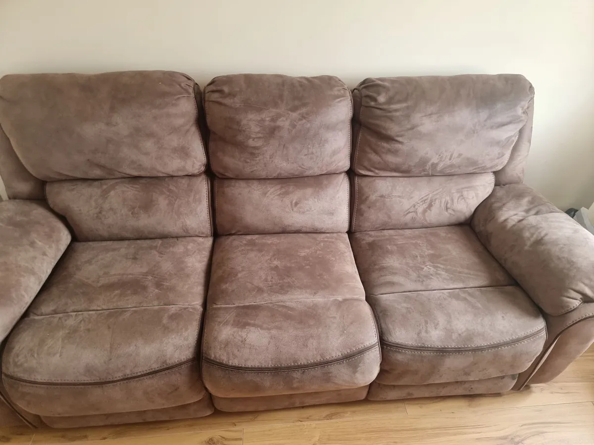 3 seater suite - Image 2