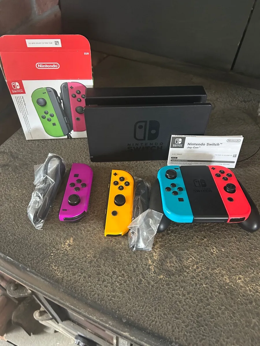 Nintendo Switch - Image 4