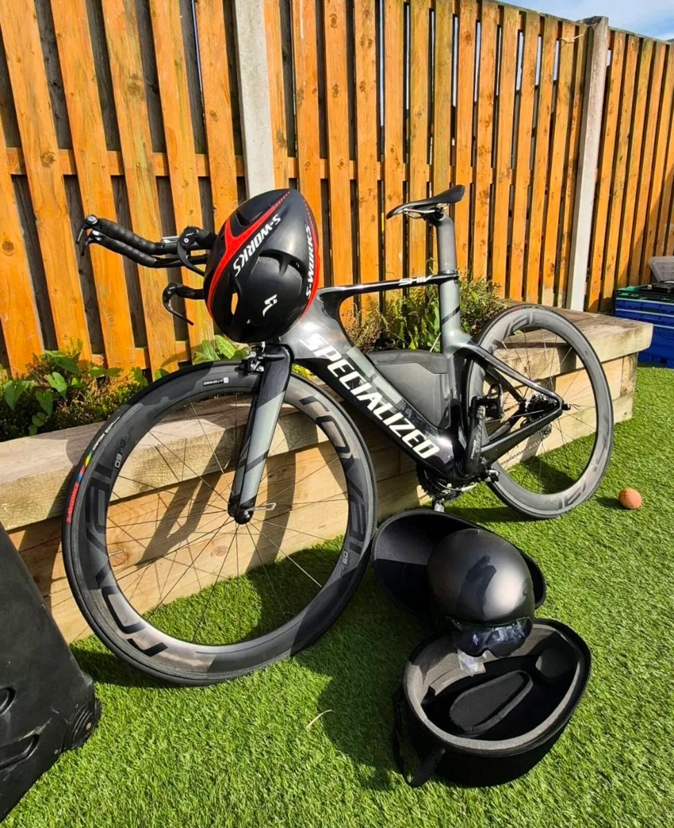 Specialized Shiv Pro, TT helmet, Bike box - Image 3