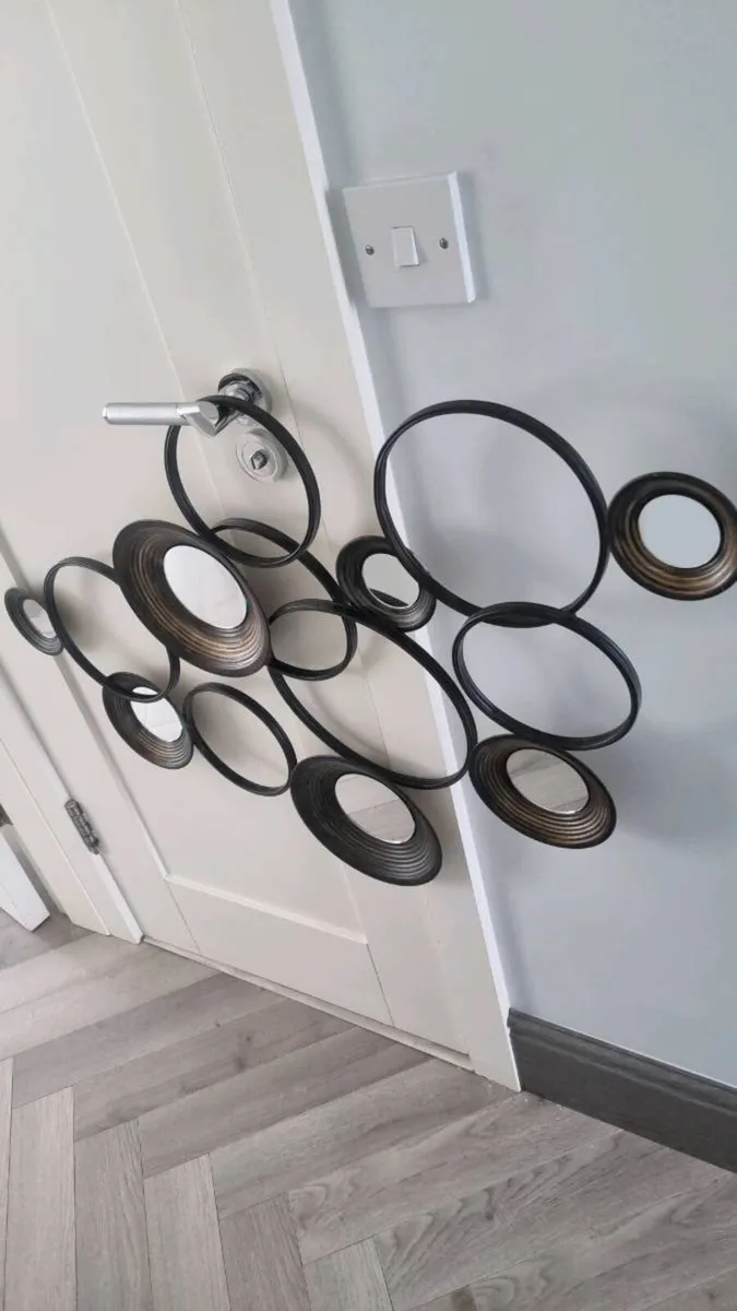 Decorative Metal Wall Art with Mirrors - Image 1