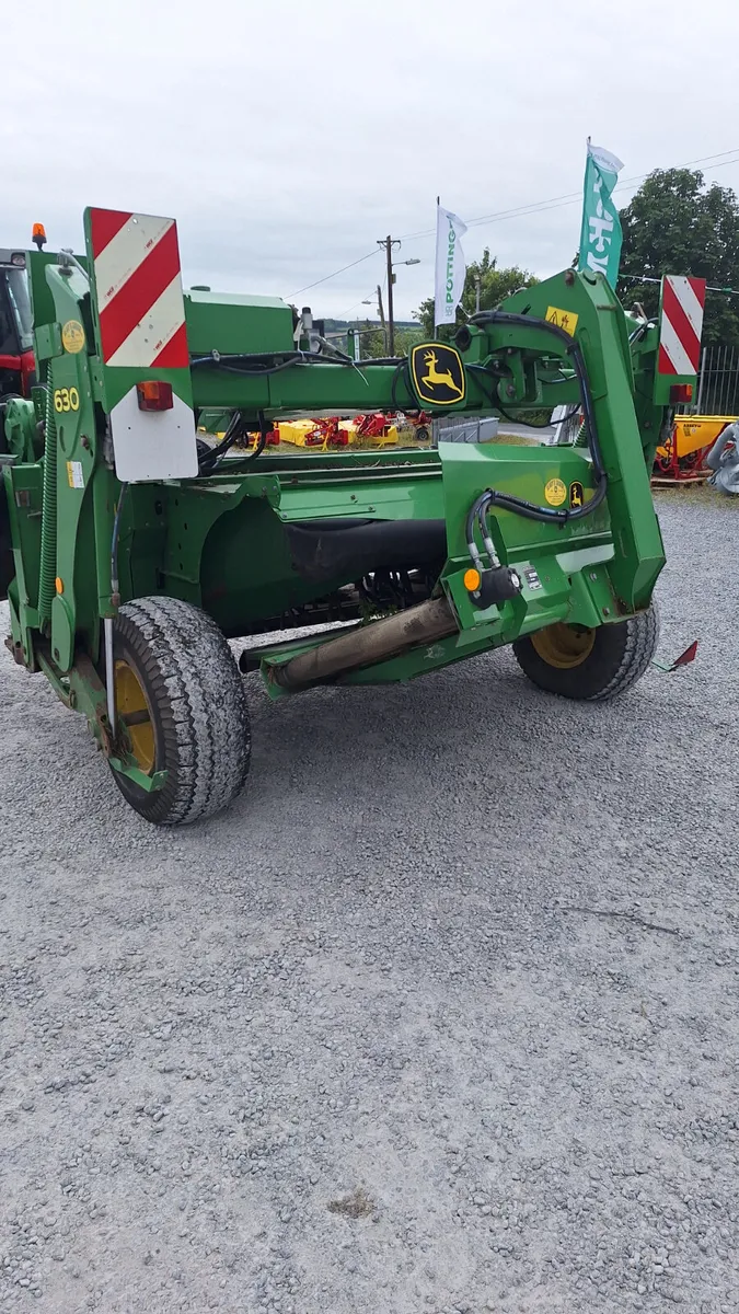 2014 JOHN DEERE 630 COMPLETE WITH GROUPER - Image 3