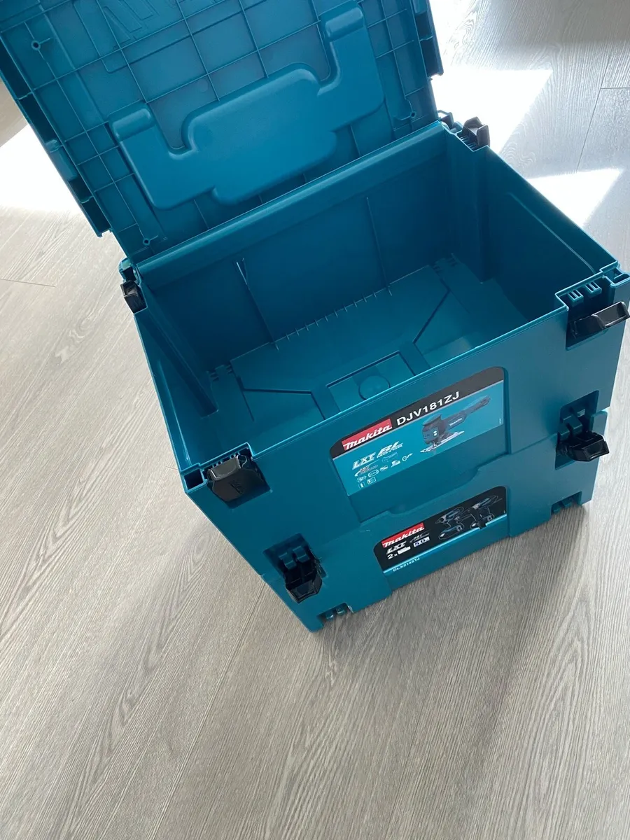 Tool box - Image 2