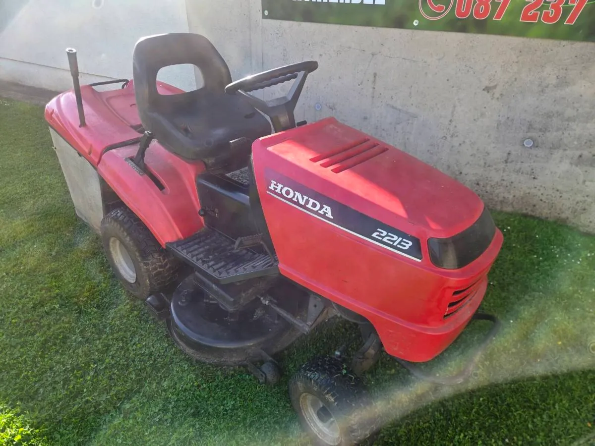 Honda lawnmower for sale - Image 3