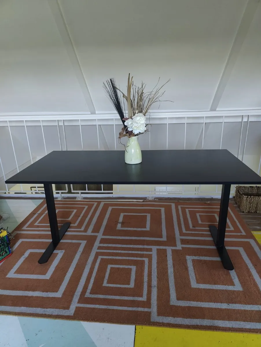 Table for dining room, kitchen or study - Image 1