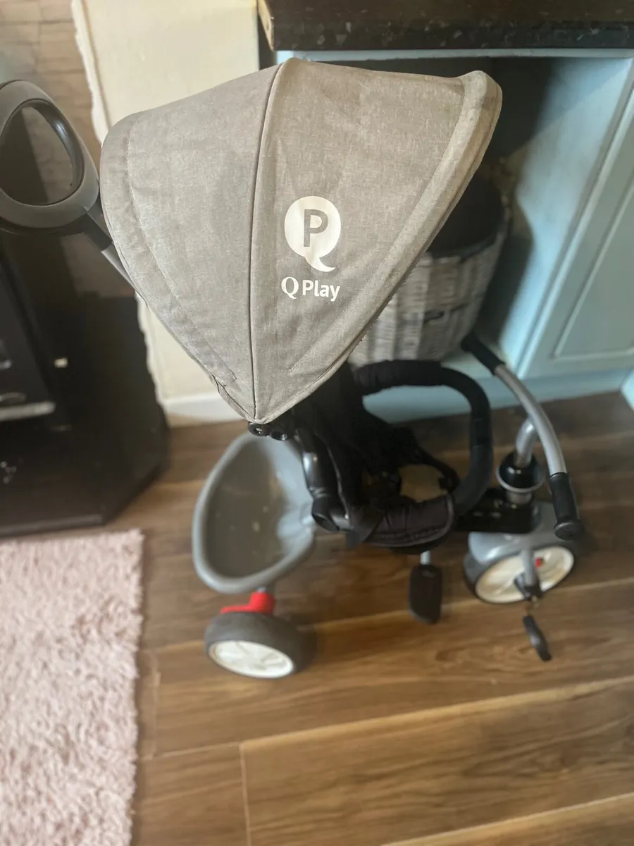 Q play 6 in 1 trike - Image 1