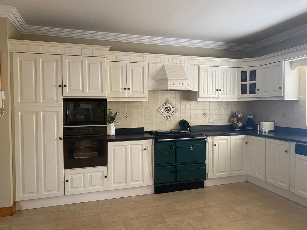 Solid wood Kitchen - Image 2