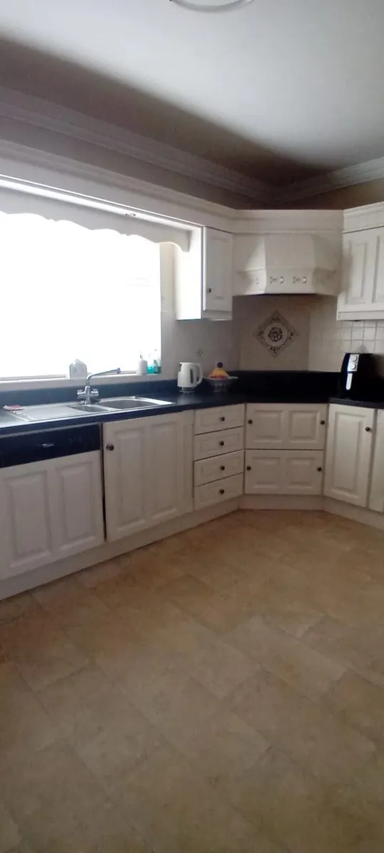Solid wood Kitchen - Image 1