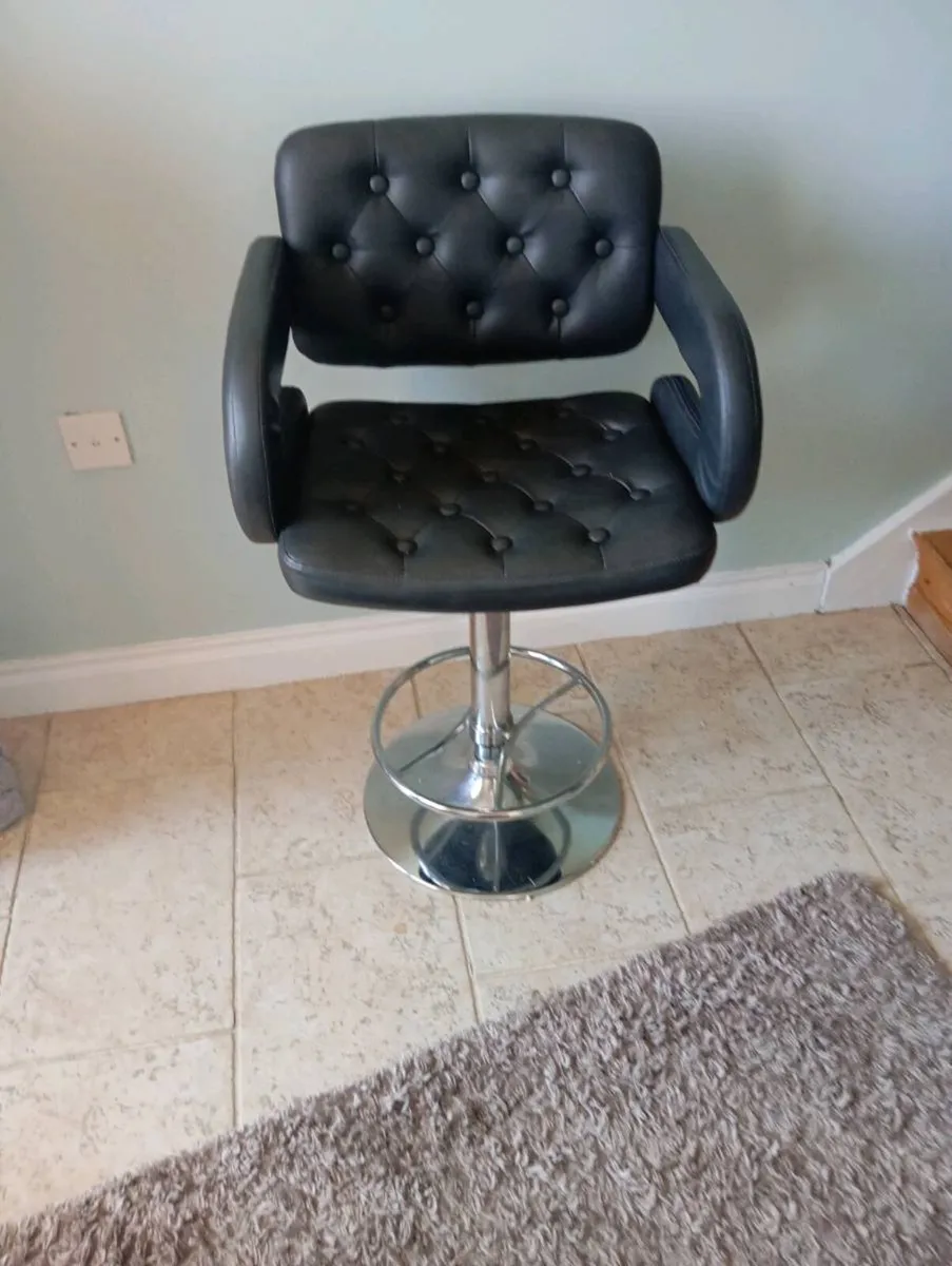 Kitchen stool - Image 1