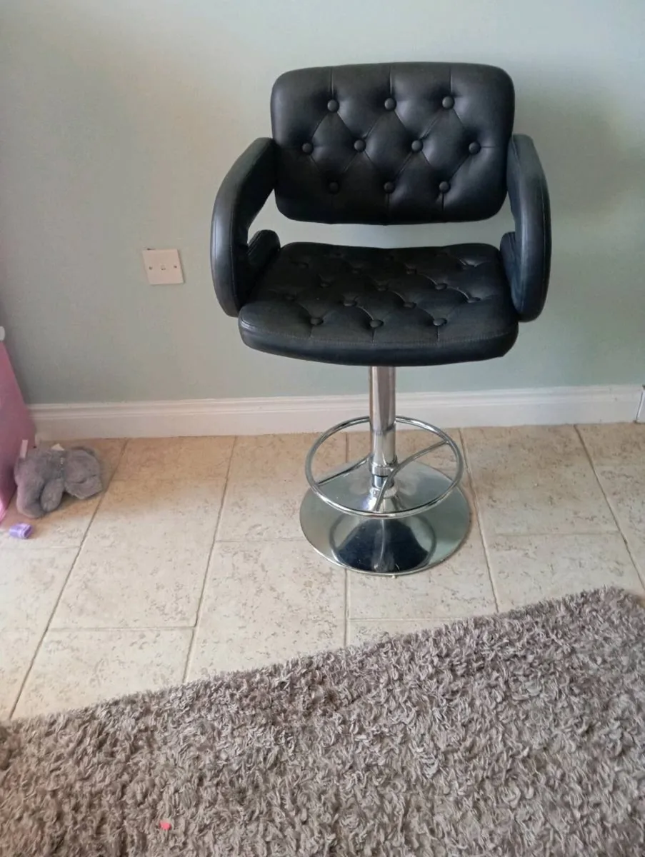 Kitchen stool - Image 2