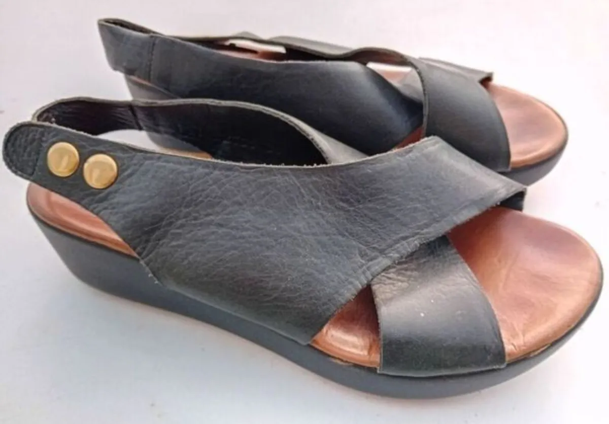 Ladies Leather Italian Sandals - Image 1