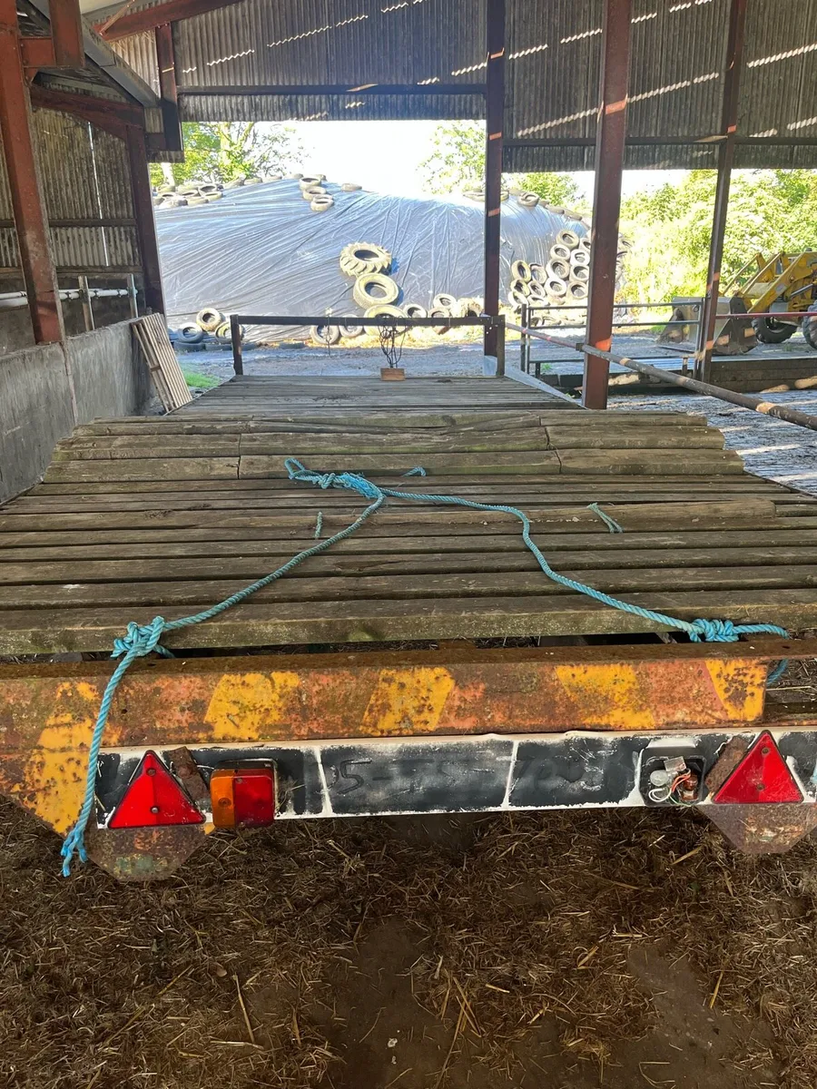 Bale trailer - Image 2