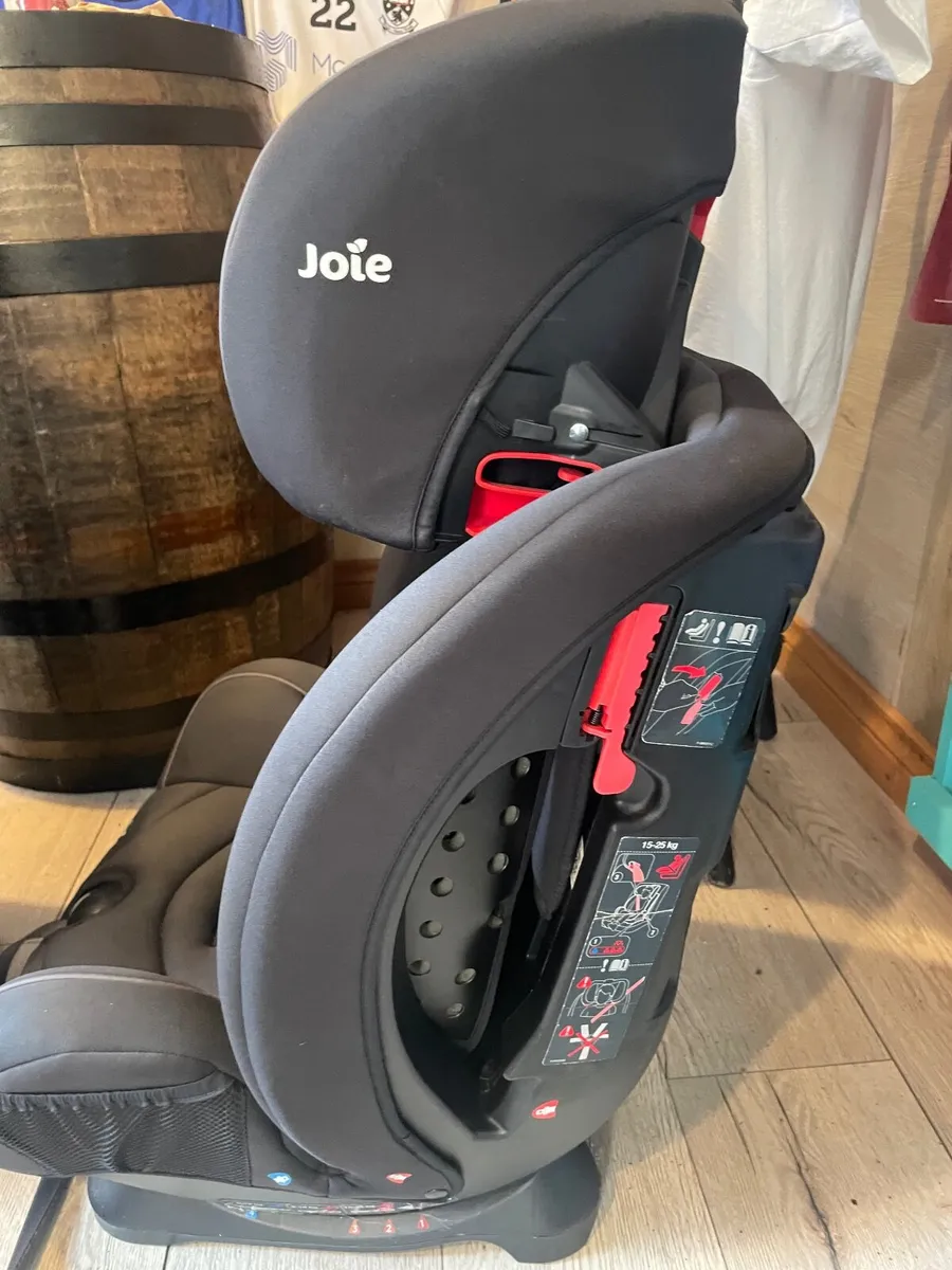 Stroller and 2 car seats - Image 2