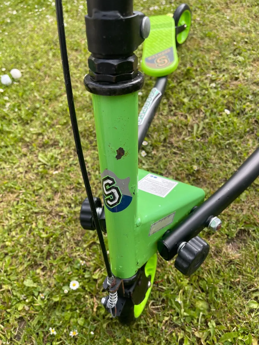 Flicker Scooter 3 Wheels - Image 2